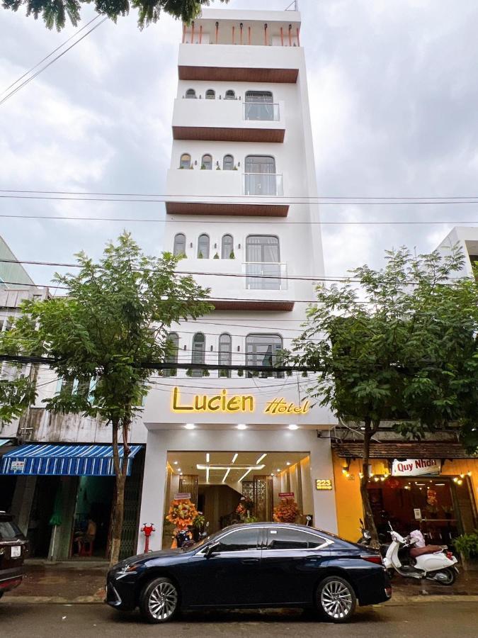 Khach San Lucien Hotel クイニョン エクステリア 写真